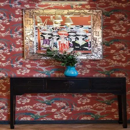 Palace Apartment